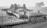 Southsea, the South Parade Pier c1935