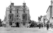 Hereford, the Kerry Arms Hotel and Commercial Road c1950