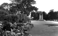 Taunton, War Memorial, Vivary Park 1935