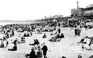 Aberdeen, the Beach and Bathing Station c1910