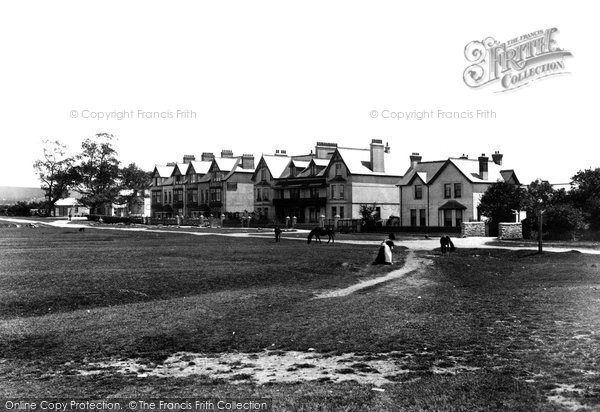 Yelverton, Villas 1898