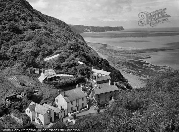 Bucks Mills, and Clovelly Bay 1930.  (Neg. 83483)   Copyright The Francis Frith Collection 2008. http://www.francisfrith.com