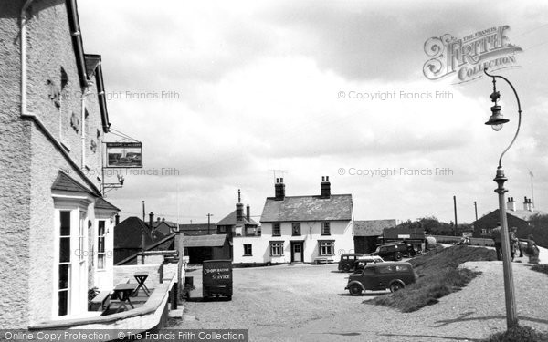 Heybridge, th Old Ship and Jolly Sailors Inn c1955