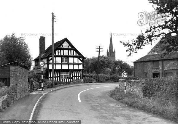 Weobley, Kington Road c1950