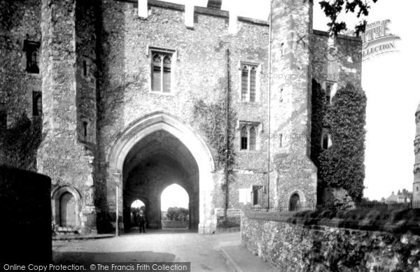 Photo of St Albans, Old Monastery Gateway 1921, ref. 70470