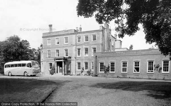 Ayot St Lawrence, Ayot House c1955