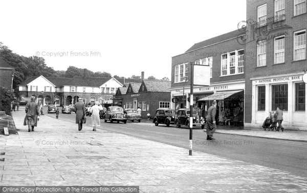 Photo of Welwyn Garden City, Stone Hills 1958, ref. W294055