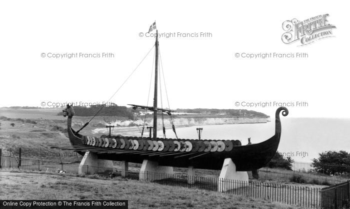 Hugin viking ship photo