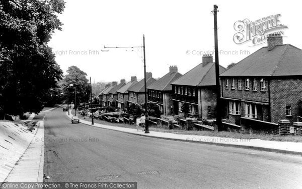 Erith, Avenue Road c1955