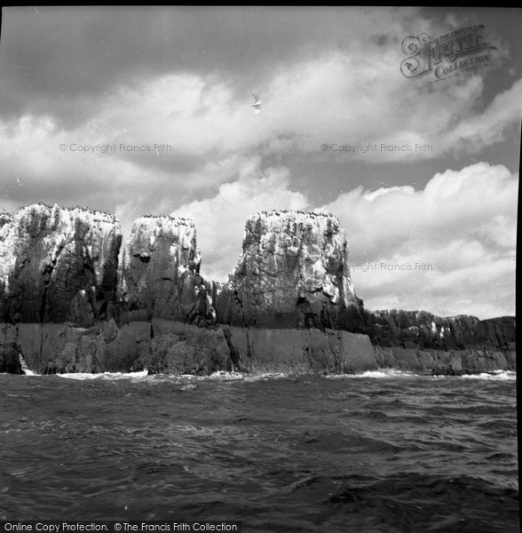 Photo of Farne Island, the Pinnacles 1959, ref. F152015