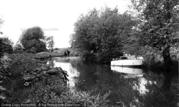 Lower Heyford, the Canal Bridge c1960