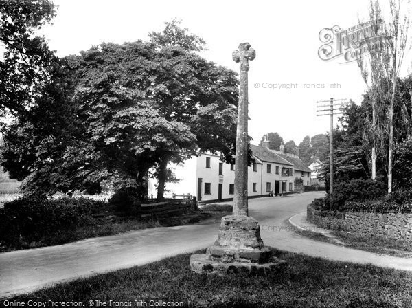 Crowcombe, Cross and Carew Arms 1929