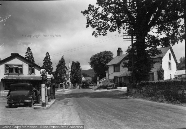 Llanbedr Dyffryn Clwyd, Village c1955