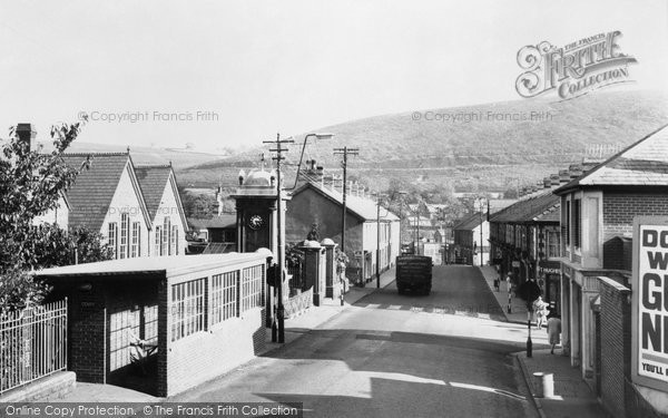 Abercynon, Ynysmeurig Road c1955