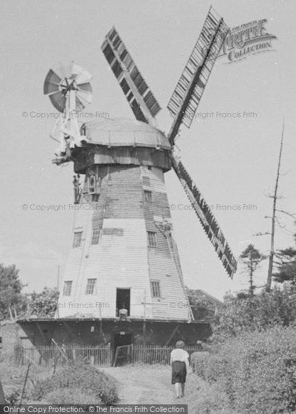 ,Upminster, The Windmill c.1955,