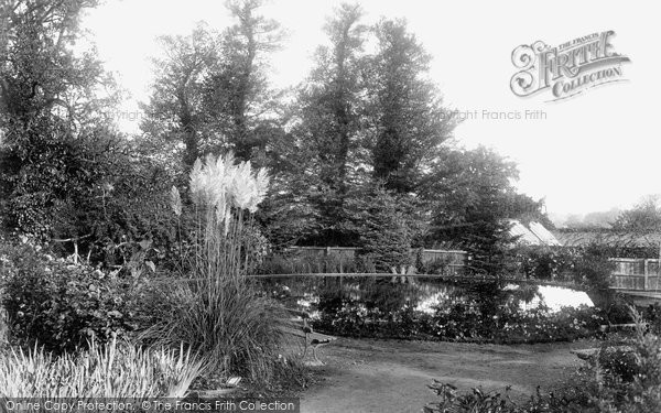 Photo of Braintree, Public Gardens 1900, ref. 46246