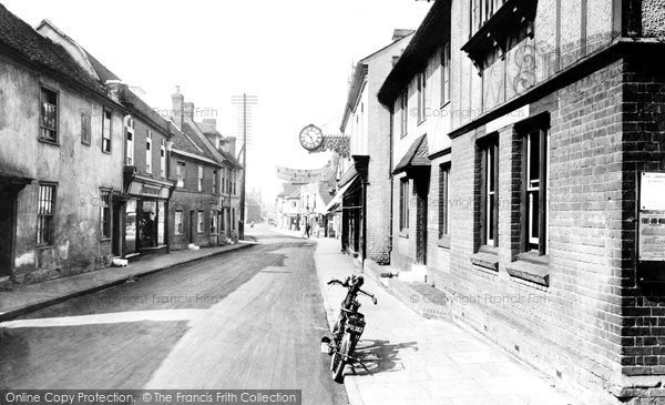 Ingatestone © Copyright The Francis Frith Collection 2005. http://www.francisfrith.com