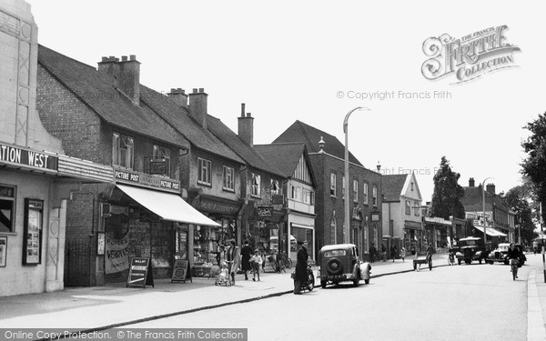 Loughton © Copyright The Francis Frith Collection 2005. http://www.francisfrith.com