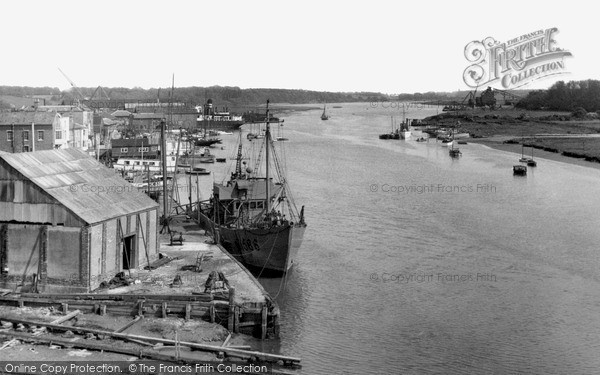 Wivenhoe © Copyright The Francis Frith Collection 2005. http://www.frithphotos.com
