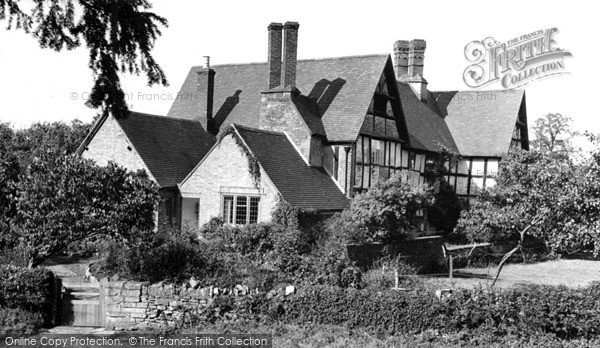 Little Comberton, the Old Manor House c1955.  (Neg. L216009)  Â© Copyright The Francis Frith Collection 2008. http://www.francisfrith.com
