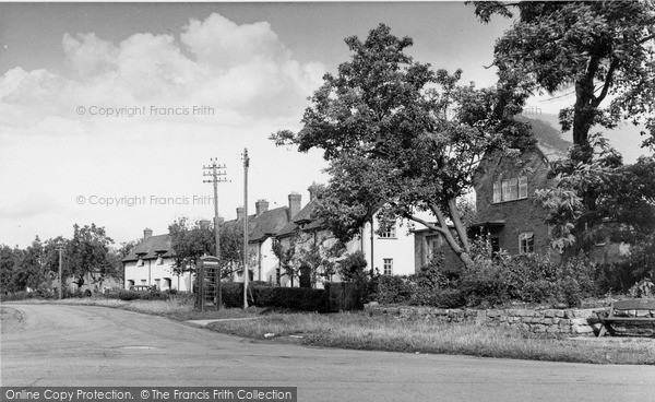 Little Comberton, Wick Road c1955.  (Neg. L216012)  Â© Copyright The Francis Frith Collection 2008. http://www.francisfrith.com