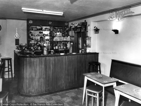 Photo of Allendale, Hotspur Hotel the Bar c1955, ref. A102106
