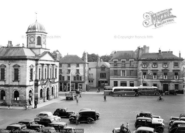 Photo of Kelso, the Town Hall and Square c1955, ref. K55018