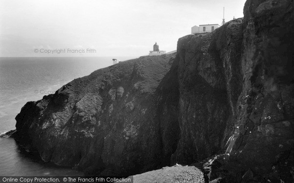 Photo of St Abbs, Head, the Lighthouse c1935, ref. s416046