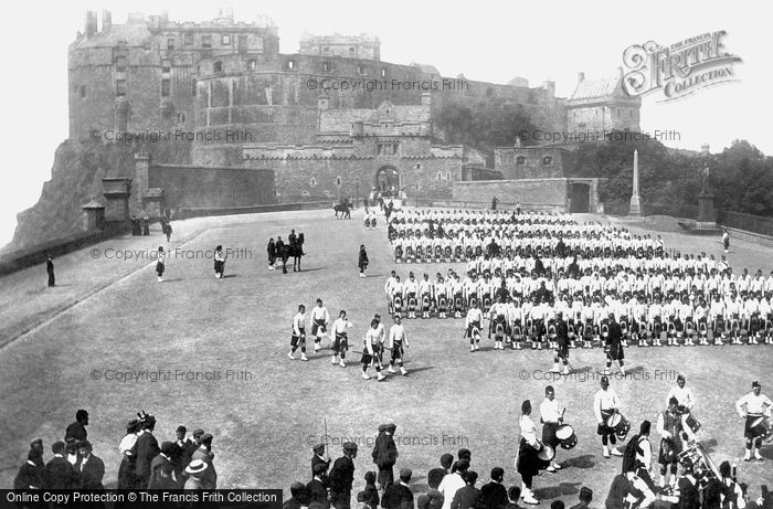 Photo of Edinburgh, Black Watch on the Castle Esplanade 1897, ref. 39121A