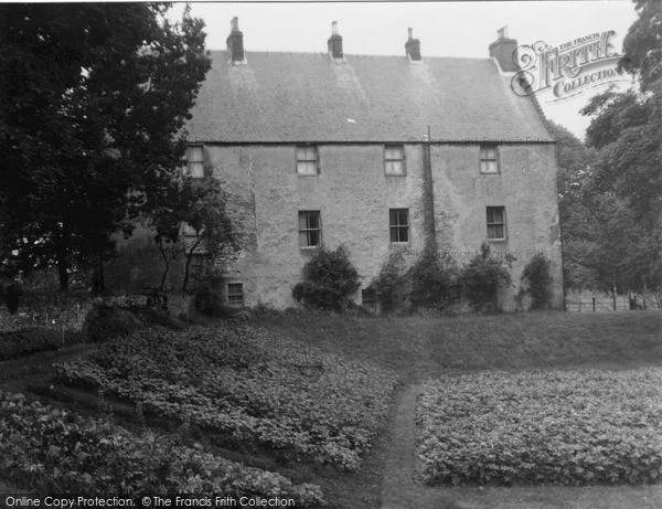 Photo of Ochiltree, Ochiltree Castle 1951, ref. O145001